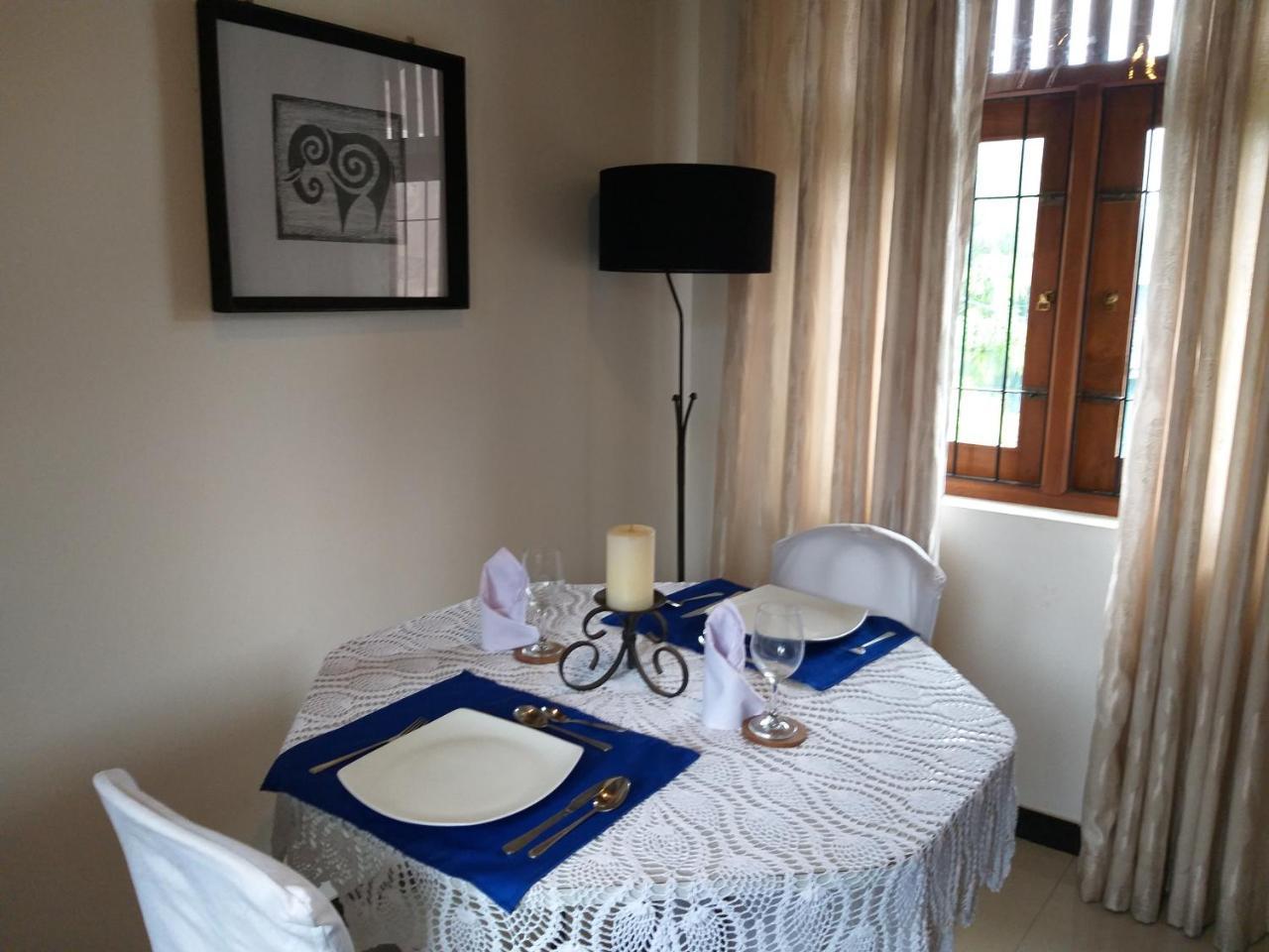 Cosy Nest Home Stay Негомбо Екстериор снимка