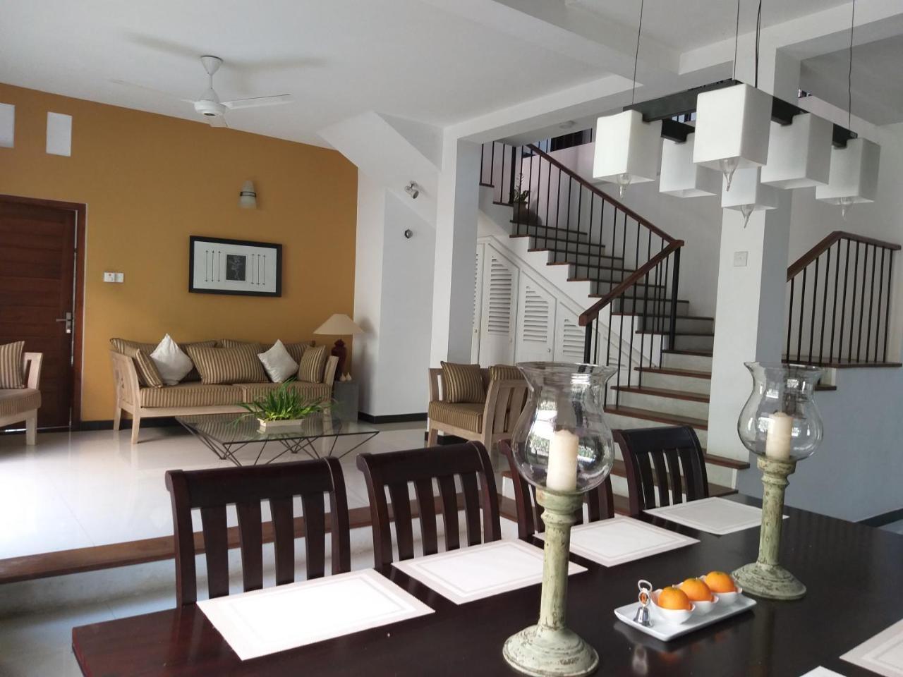 Cosy Nest Home Stay Негомбо Стая снимка