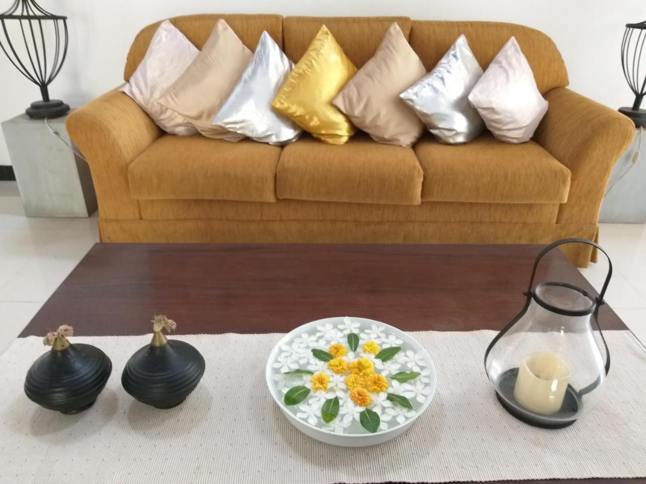 Cosy Nest Home Stay Негомбо Стая снимка